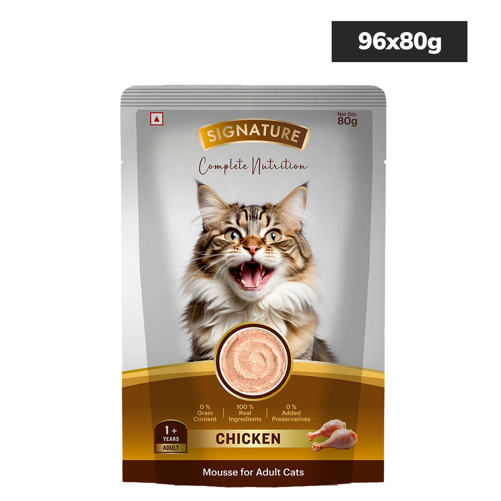 Signature Grain Zero Chicken Mousse Adult Cat Wet Food — in use
