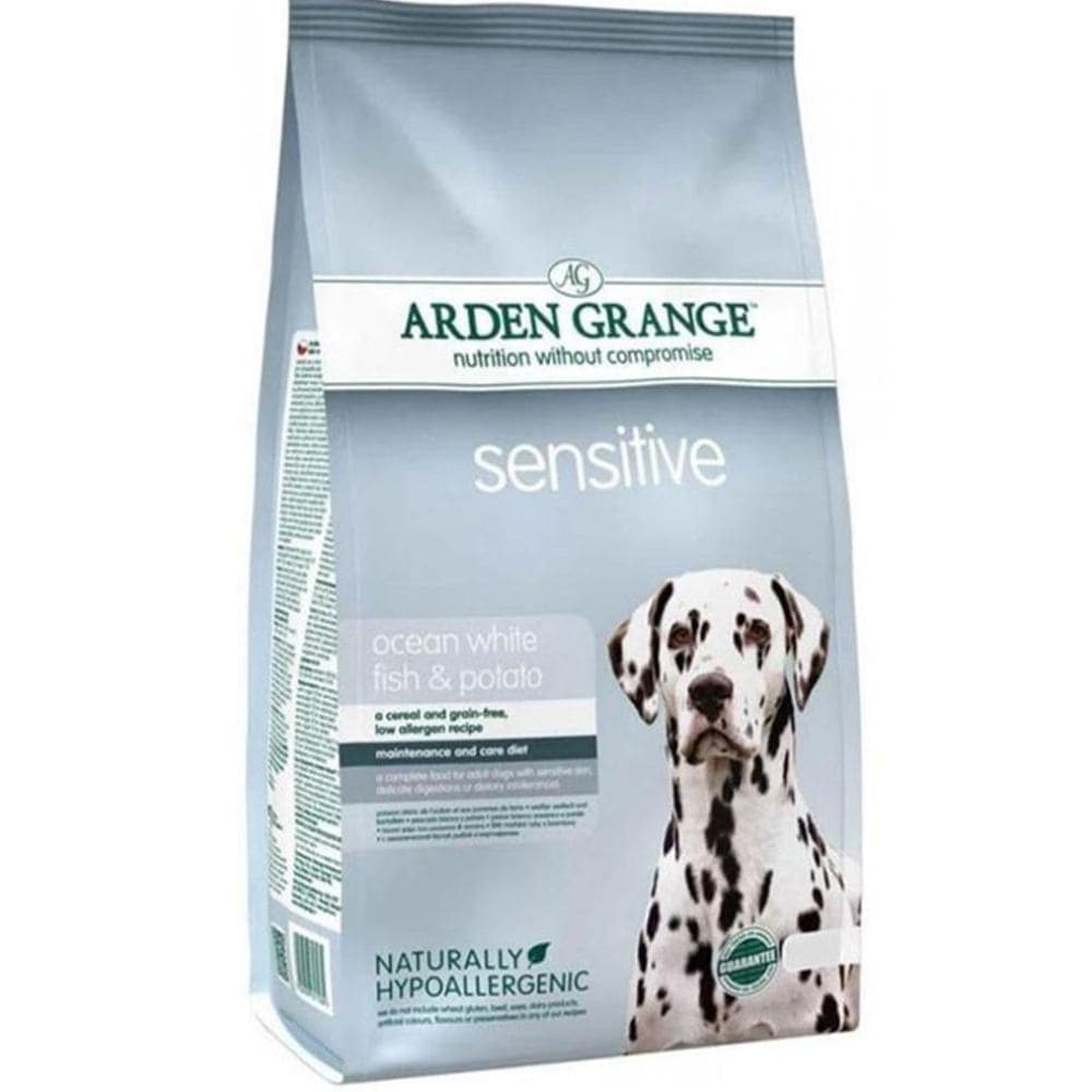 Arden Grange Sensitive Adult Dry Dog Food | Ocean White Fish & Potato — detail shot