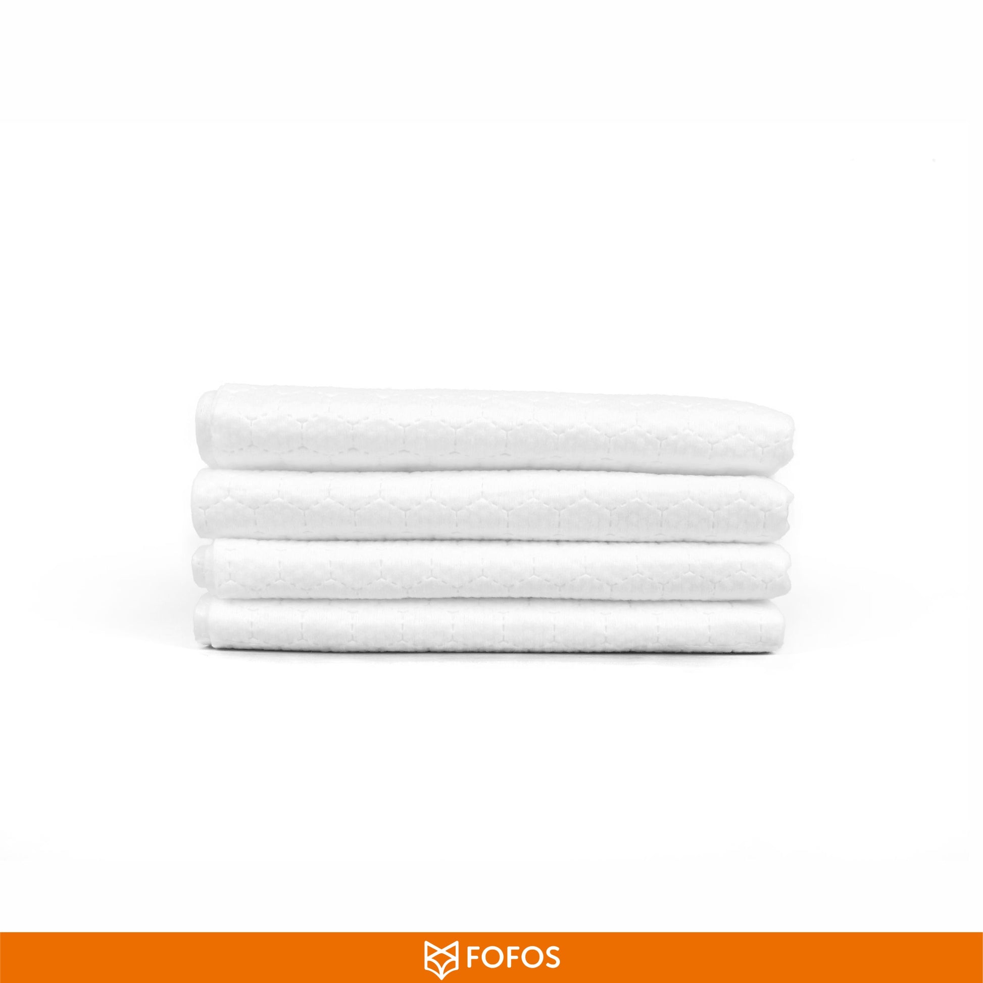 Barkbutler x Fofos Disposable Towels for Dogs — in use