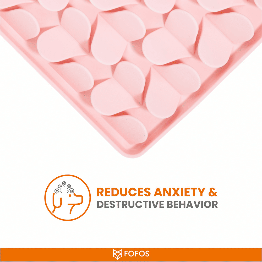 Barkbutler x Fofos Licking Mat for Dogs and Cat — detail shot