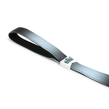 Basil Padded Leash for Dogs — detail shot