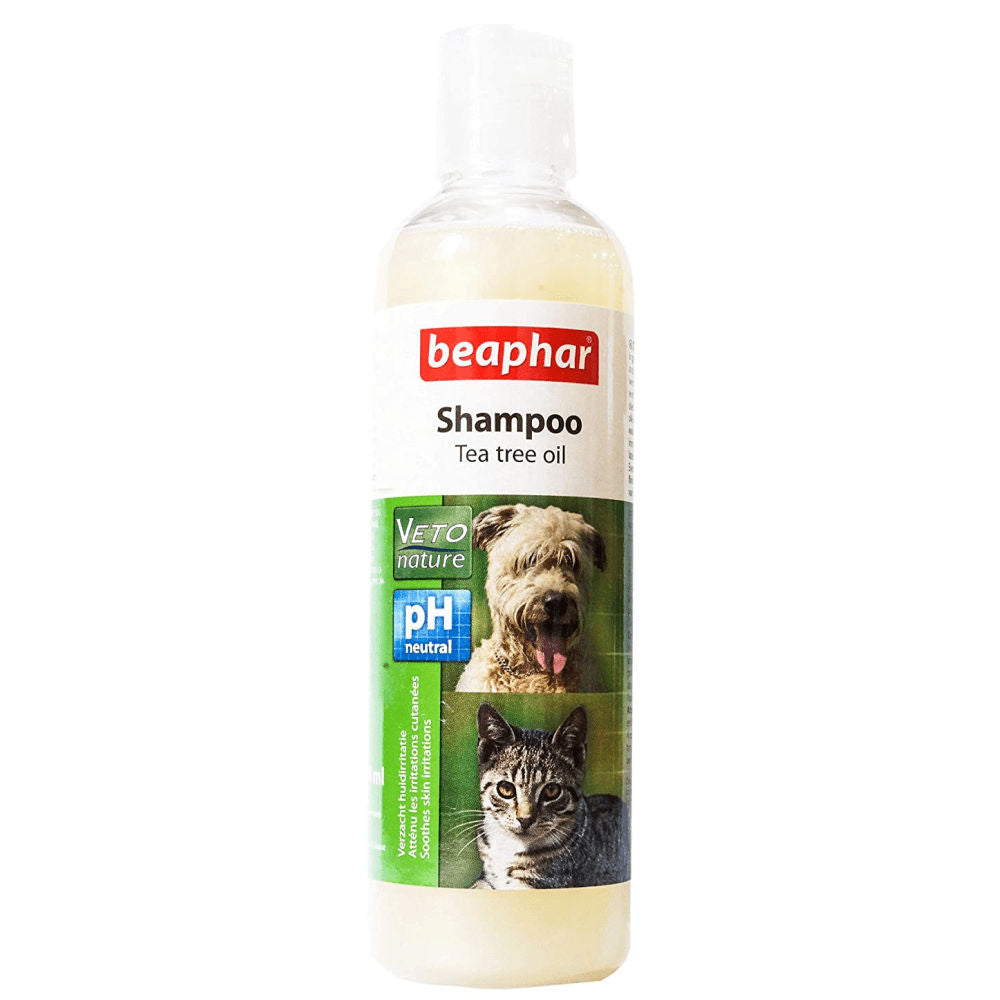 Beaphar Tea Tree Oil Shampoo for Dogs and Cats — side view