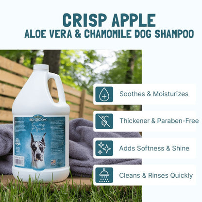Bio Groom Natural Scents Crisp Apple Shampoo for Dogs and Cats — detail shot