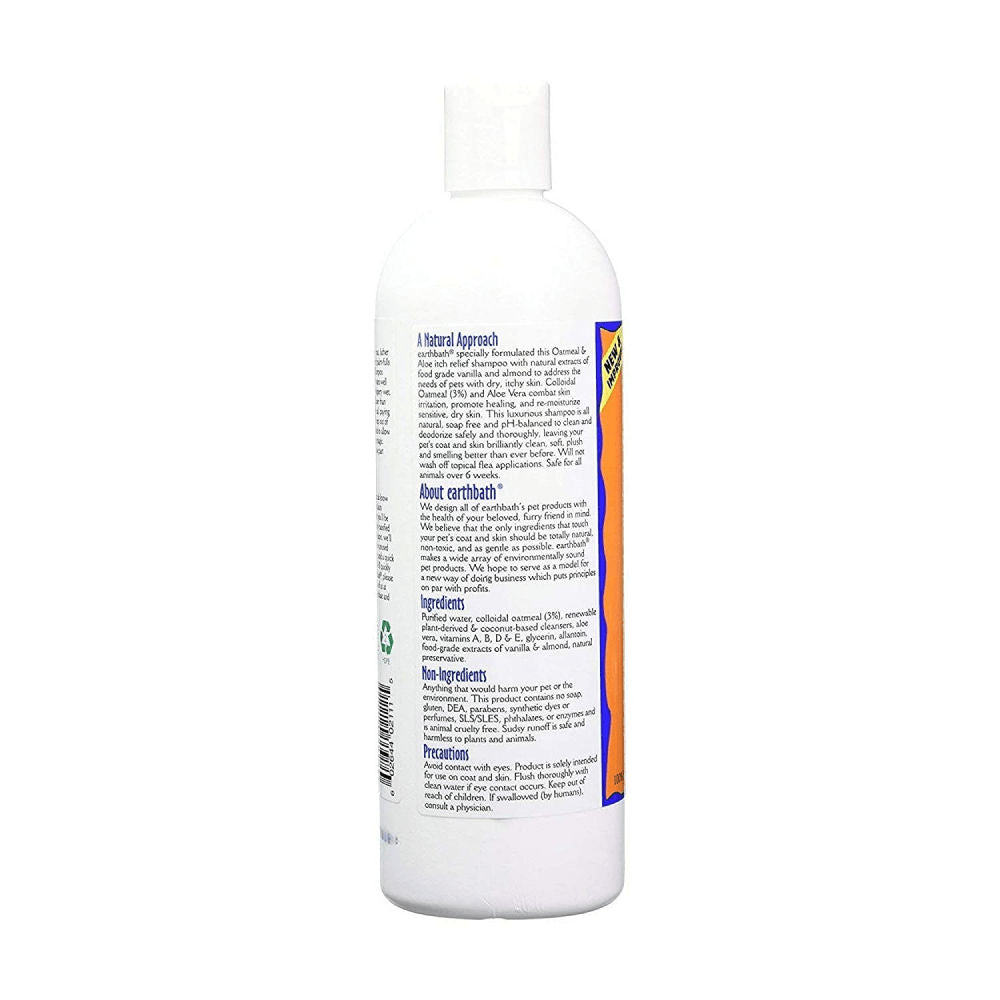 EarthBath Oatmeal & Aloe Shampoo Vanilla & Almond for Dogs and Cats — detail shot