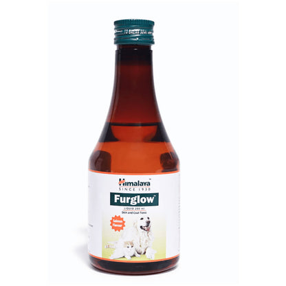 Himalaya Furglow Skin and Coat Tonic for Dogs and Cats — detail shot
