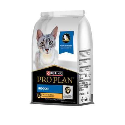 Pro Plan Chicken Flavoured Indoor Cat Dry Food — in use