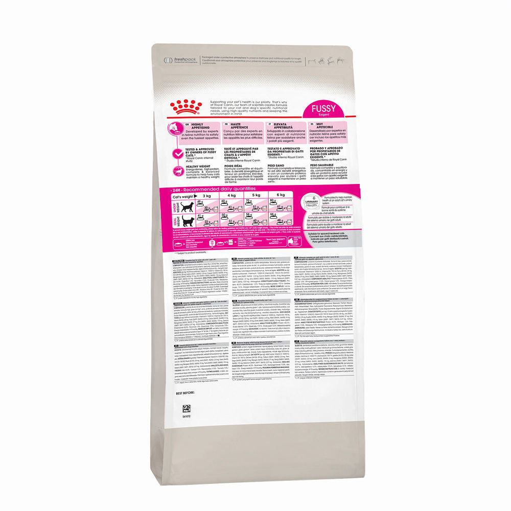 Royal Canin Fussy Exigent Cat Dry Food — in use