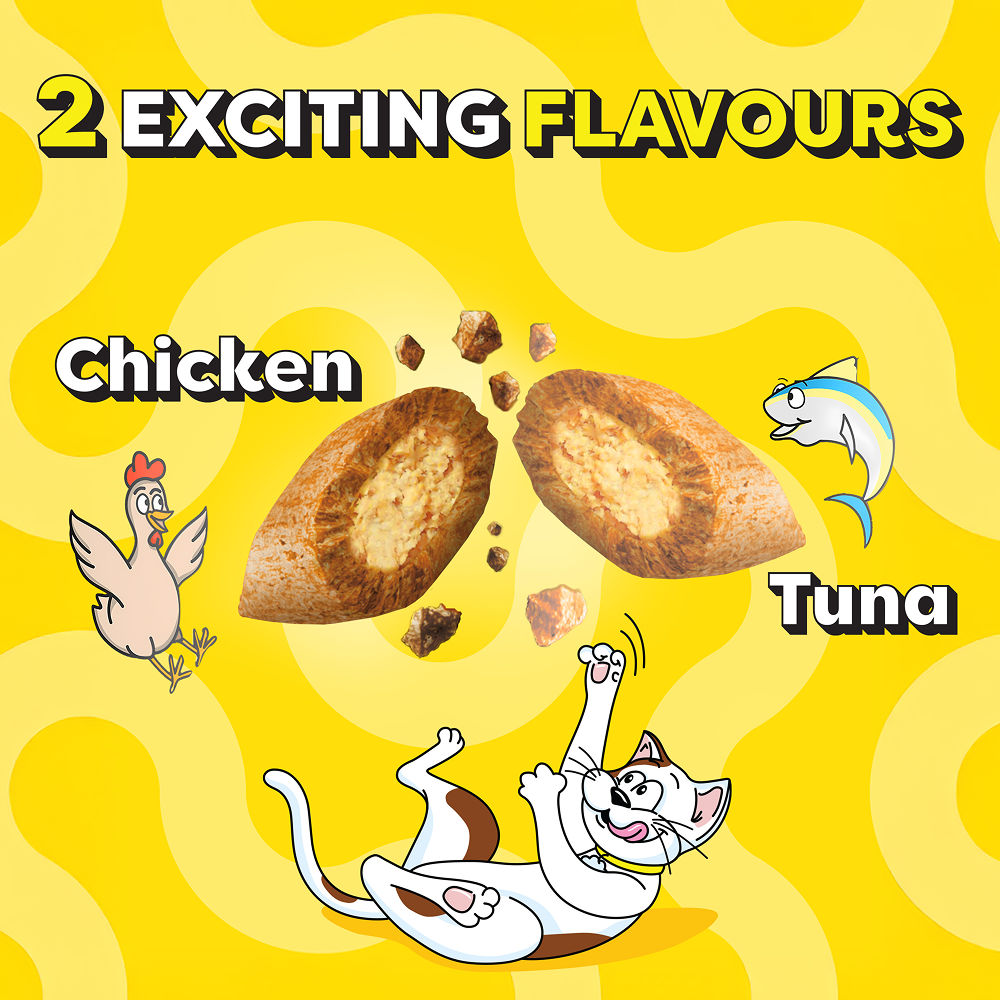 Temptations MixUps Tuna & Chicken Flavour Cat Treats — in use