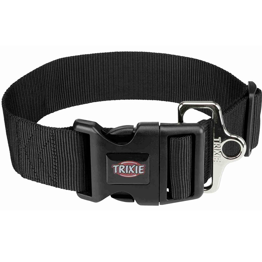 Trixie Extra Wide Premium Collar for Dogs — detail shot