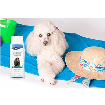 Trixie 2 in 1 Shampoo for Dogs — in use
