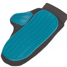 Trixie Fur Care Massage Glove For Pets 18X24Cm