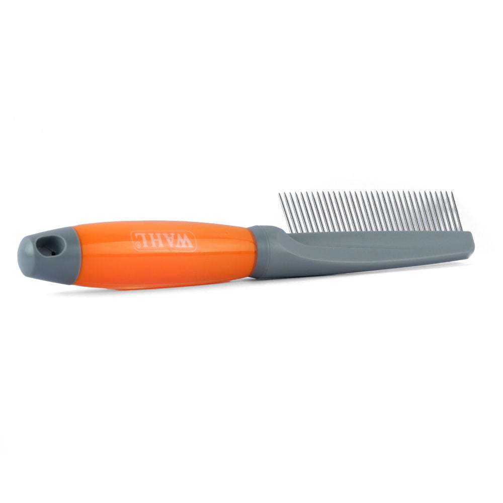 Wahl Grooming Comb for Dogs and Cats — detail shot