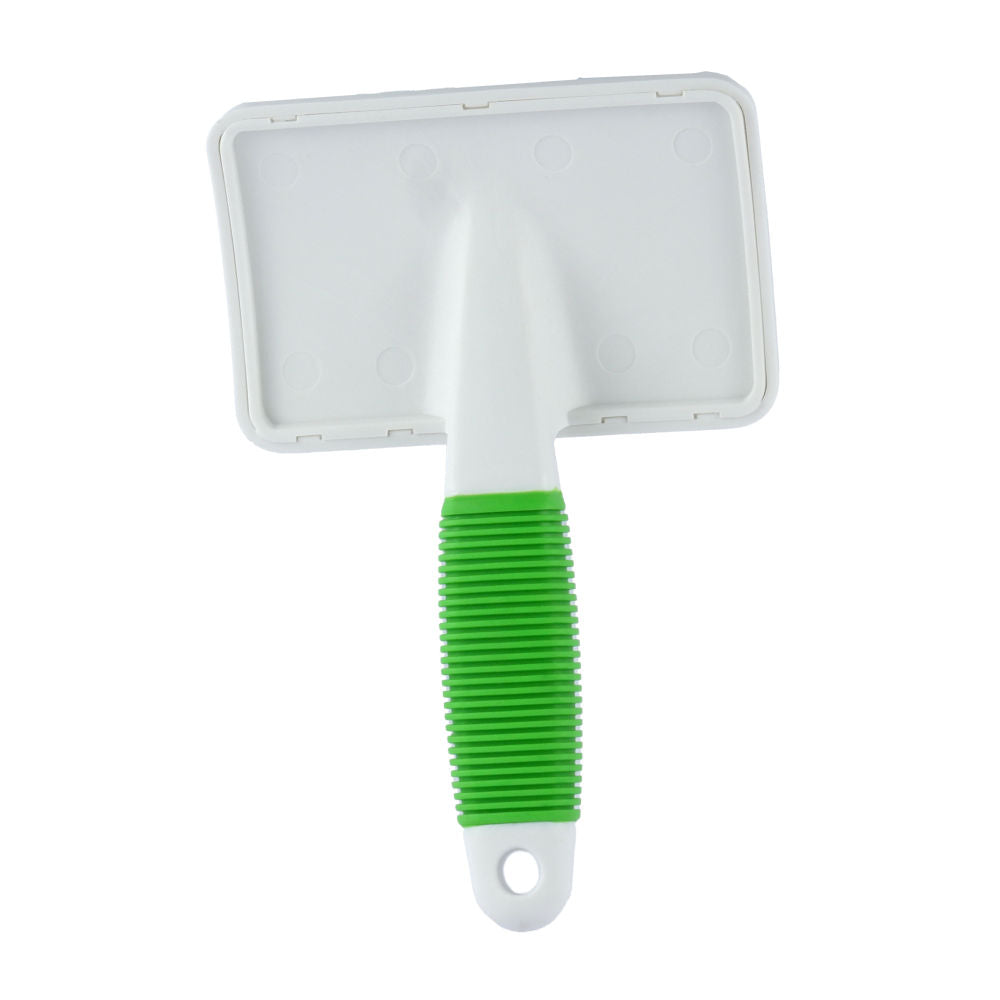 Wahl Slicker Brush for Dogs — detail shot