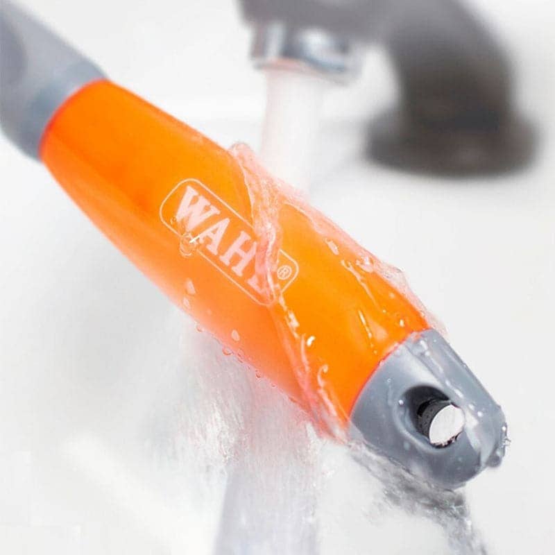 Wahl Soft Grip Dematter for Dogs and Cats — detail shot