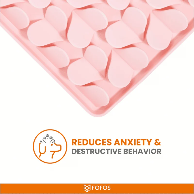 Barkbutler x Fofos Licking Mat for Dogs and Cat — detail shot