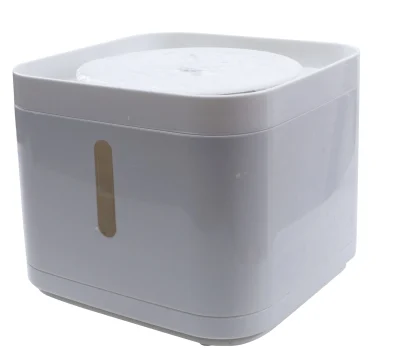 M Pets Volga Drinking Fountain for Dogs (White)