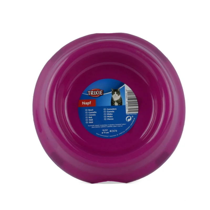 Trixie Non Slip Plastic Bowl for Cats — in use